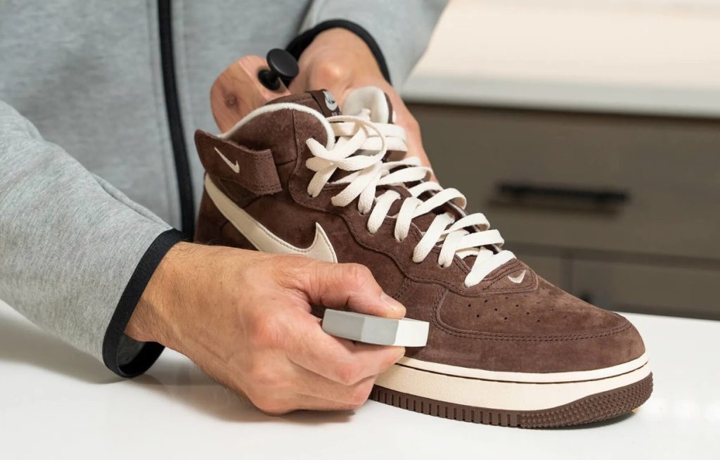 How to Clean Suede